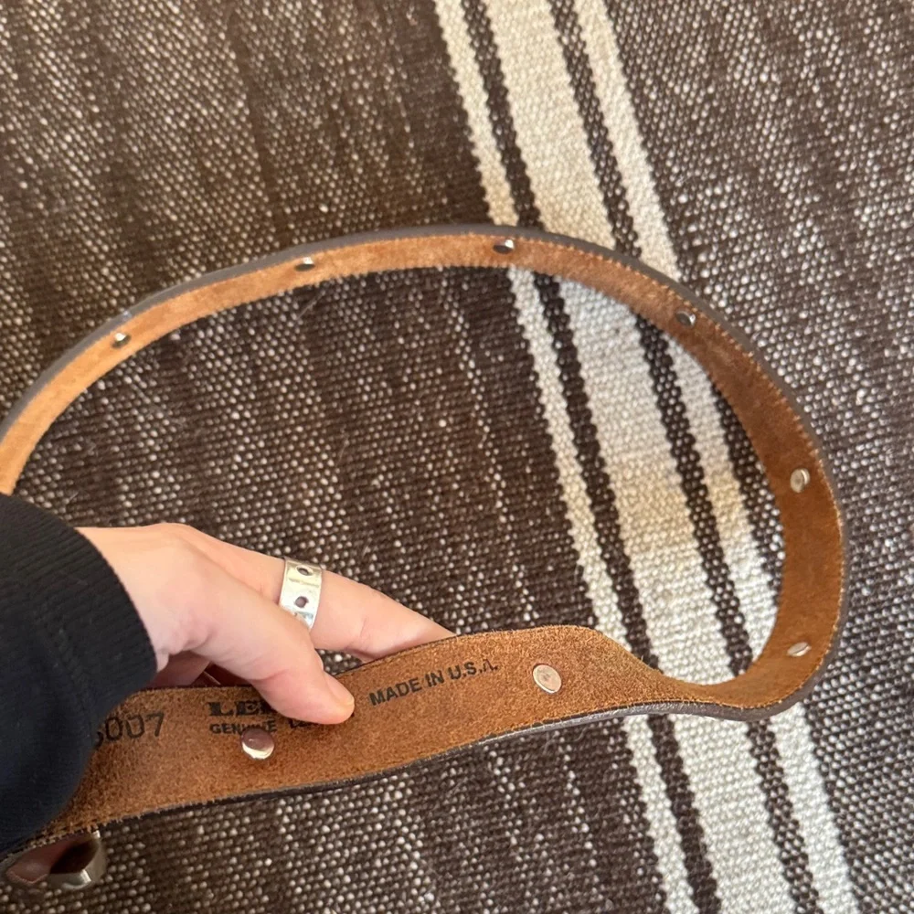 Stylish Brown Leather Belt with Silver Details Buffalo